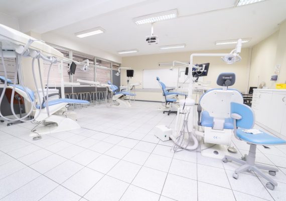 Laboratorio Pabellón Odontológico