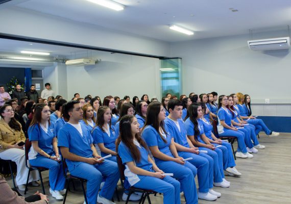 24 de Julio - Jornada Diurna / Técnico en Enfermería