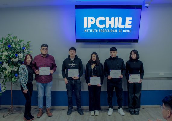 25 de Julio - Jornada Diurna / Ingeniería en Minas