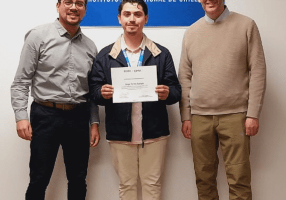 Jorge Torres Gangas, ganador de Sede Temuco con el proyecto “Empoderando el futuro; Género y Pobreza: Un enfoque Educativo Innovador”.